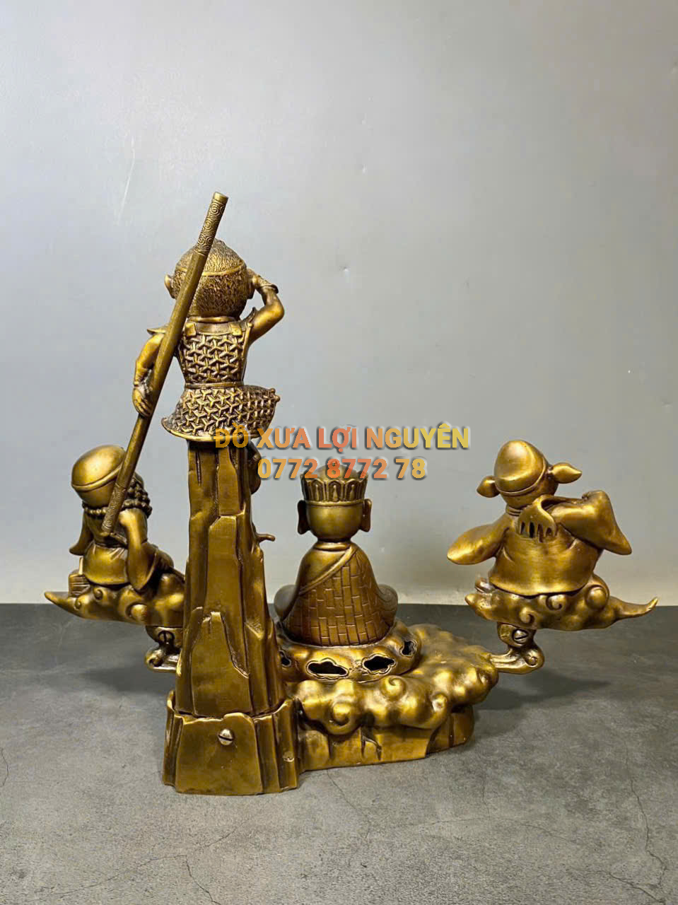 Xông trầm bằng đồng