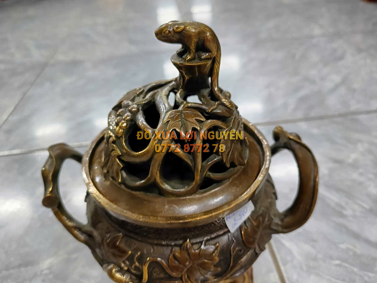 Xông trầm nho sóc bằng đồng