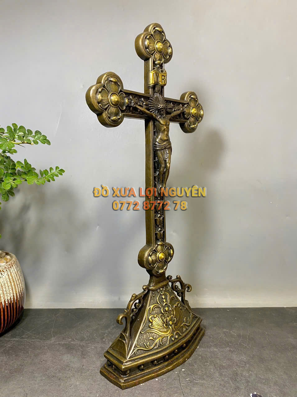 Thánh giá bằng đồng