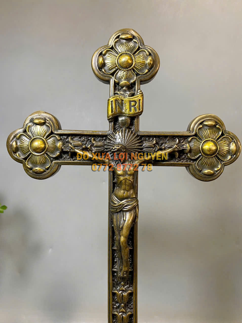 Thánh giá bằng đồng