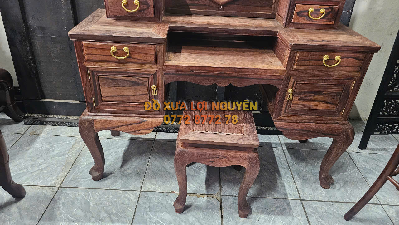 Bàn trang điểm, gỗ cẩm lai xưa