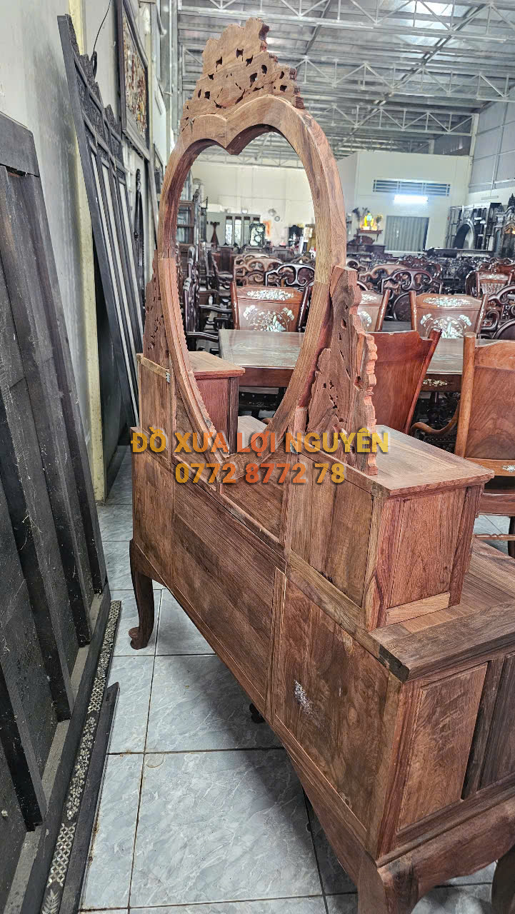 Bàn trang điểm, gỗ cẩm lai xưa