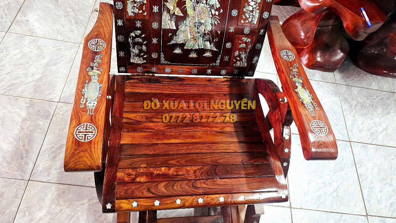 Ghế đu đưa gỗ cẩm lai cẩn ốc Singapore