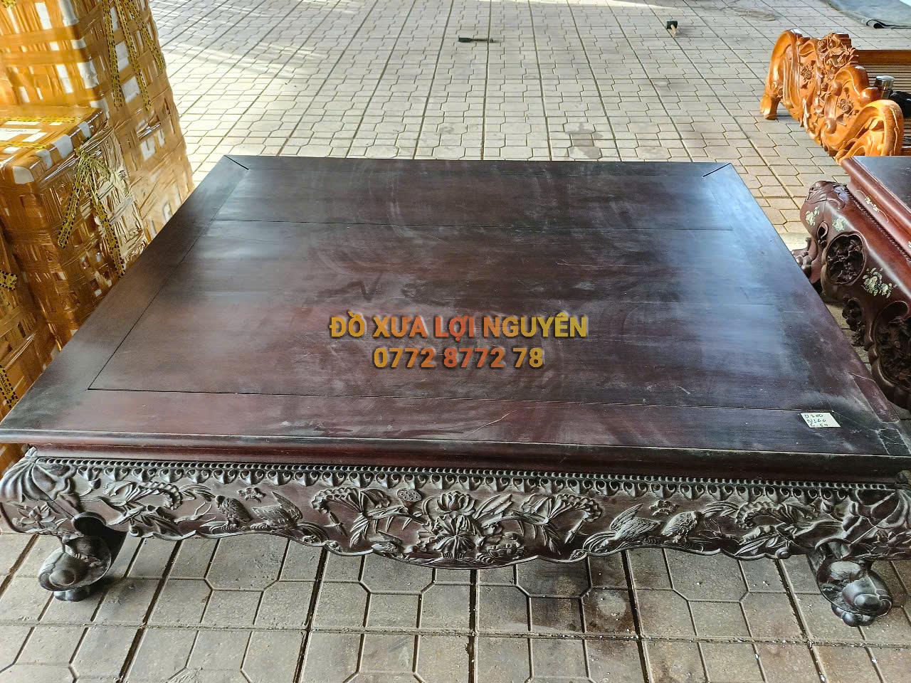 Sạp xưa gỗ gõ mật, trạm đục hoa sen