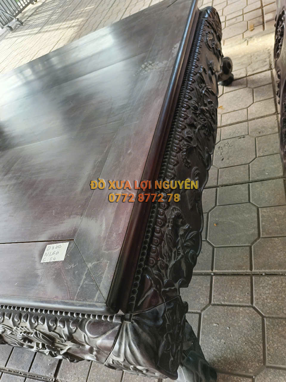 Sạp xưa gỗ gõ mật, trạm đục hoa sen