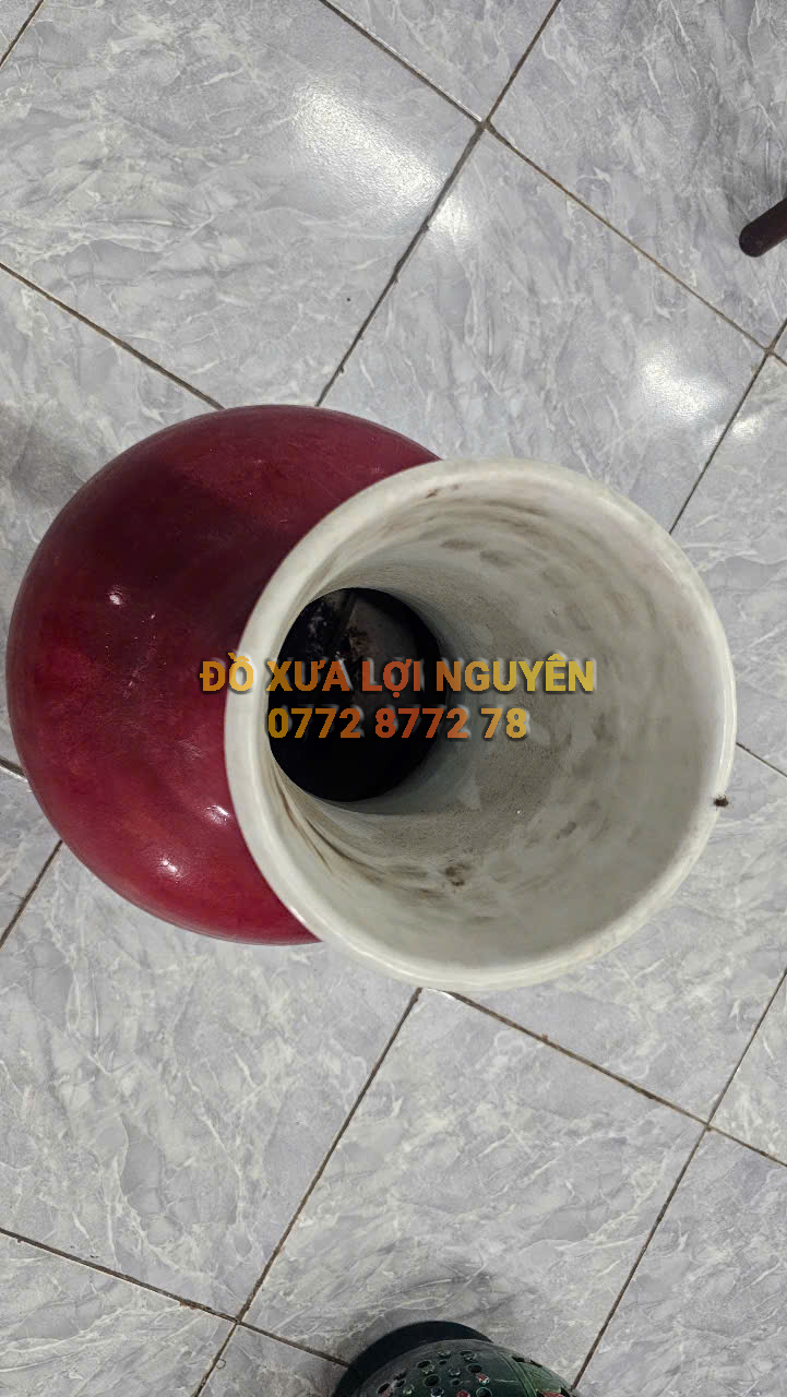 Bình gốm Tàu xưa, men huyết hồng