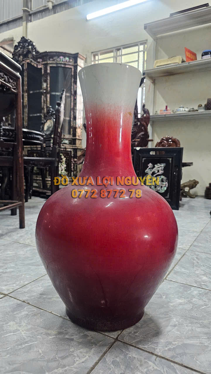 Bình gốm Tàu xưa, men huyết hồng