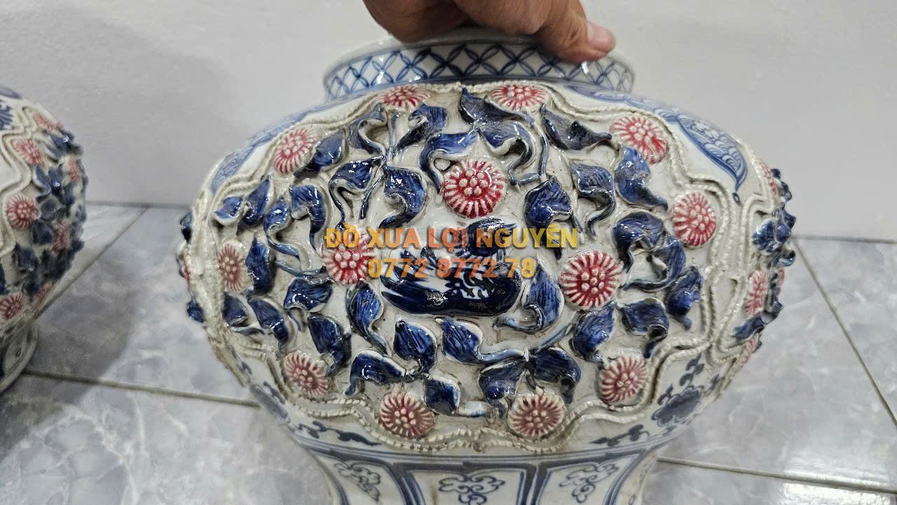 Cặp choé hoa cúc gốm tàu