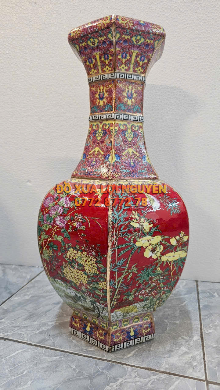 Cặp bình lục giác, gốm tàu