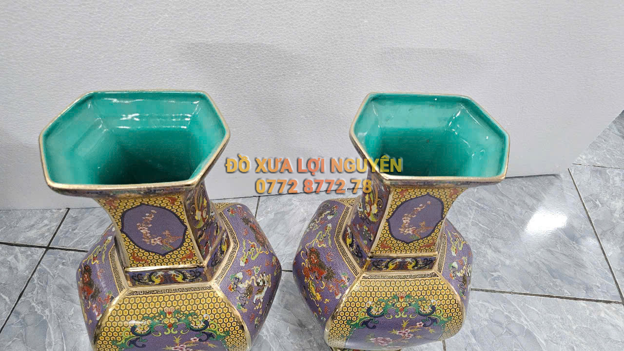 Cặp bình men gấm, gốm tàu