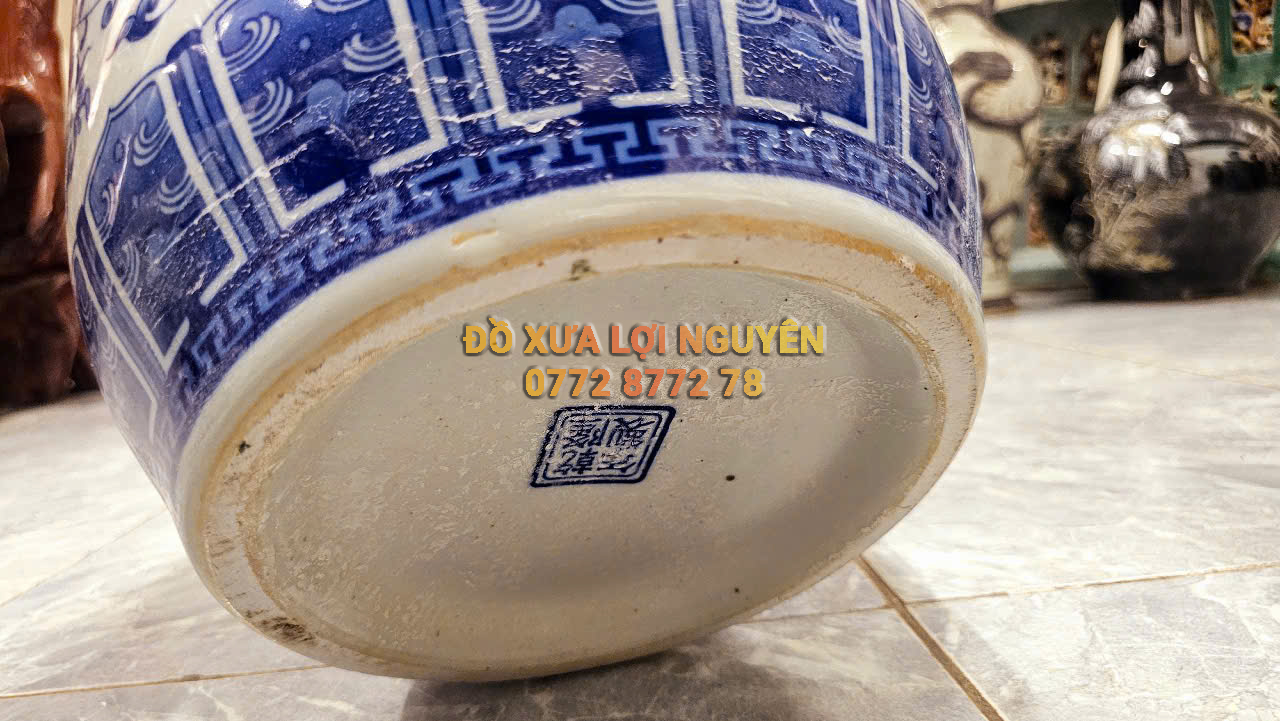 Cặp bình vẽ cúc dây, gốm tàu