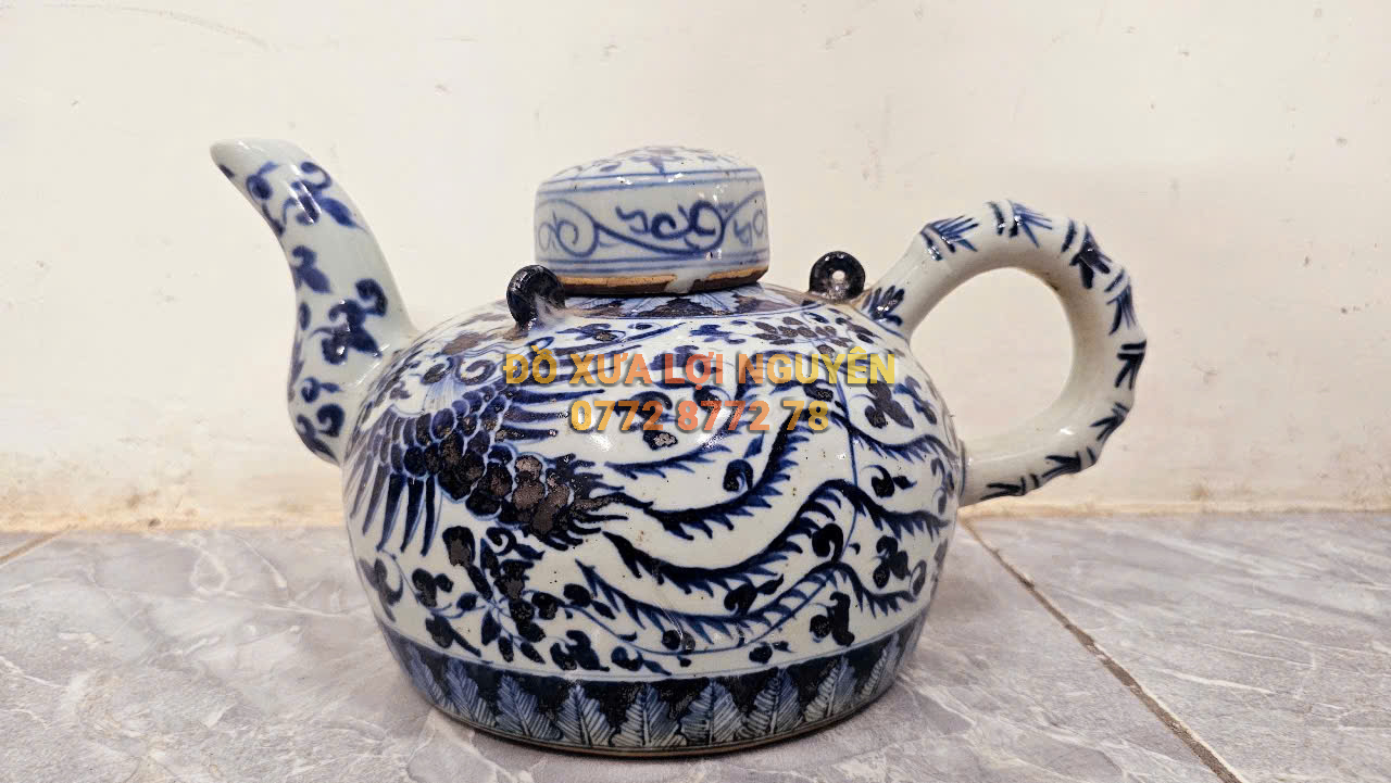 Ấm gốm tàu xưa men lam