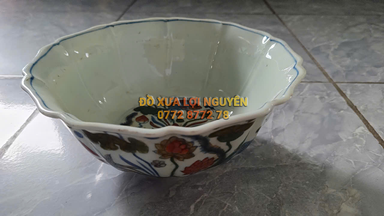 Bát sen cá gốm tàu