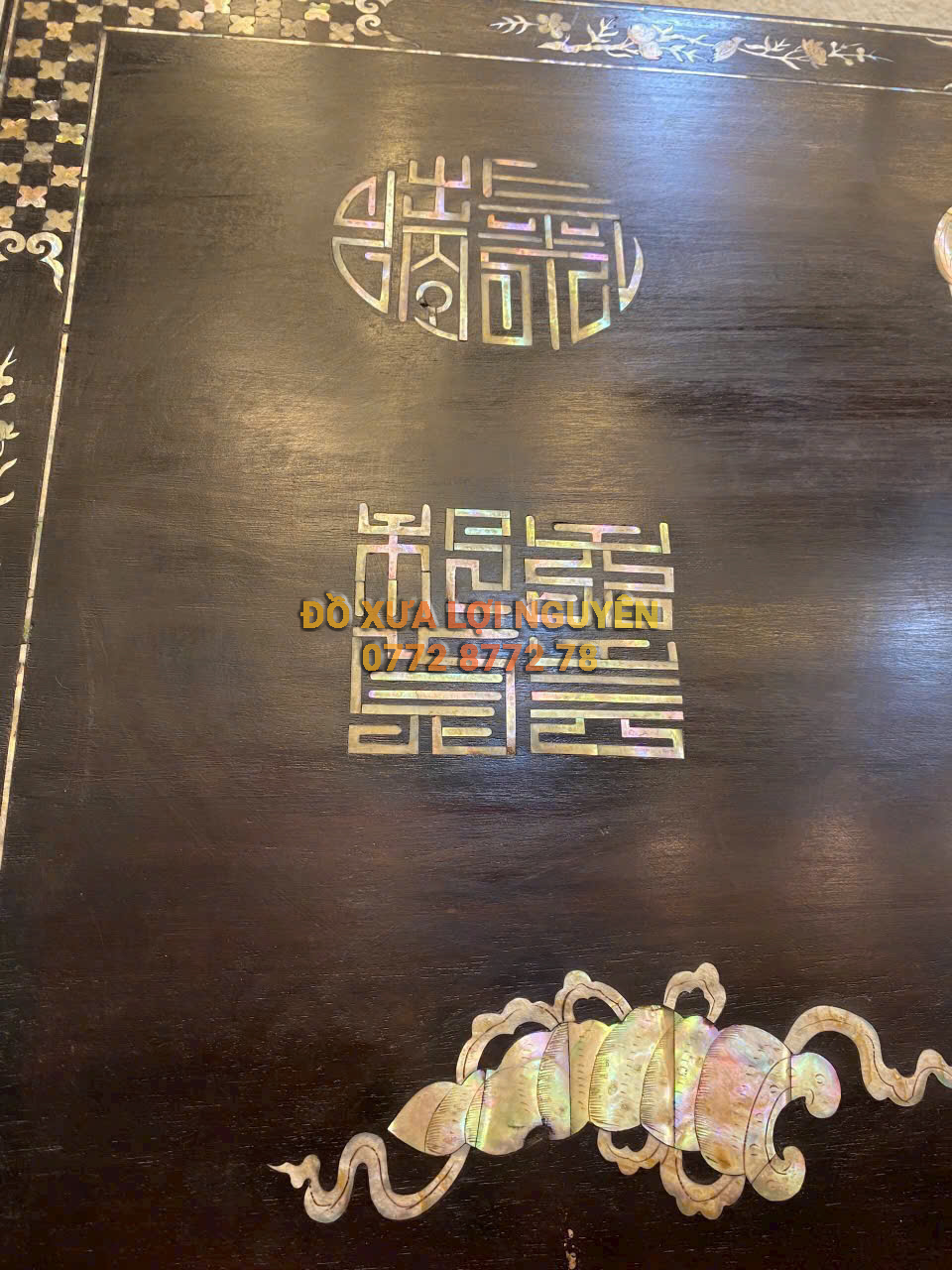 Hoành phi cổ đồ thư, gỗ gõ mật xưa