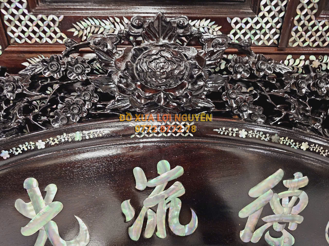 Hoành Phi Đại tự đức lưu quang, Gỗ gõ mật