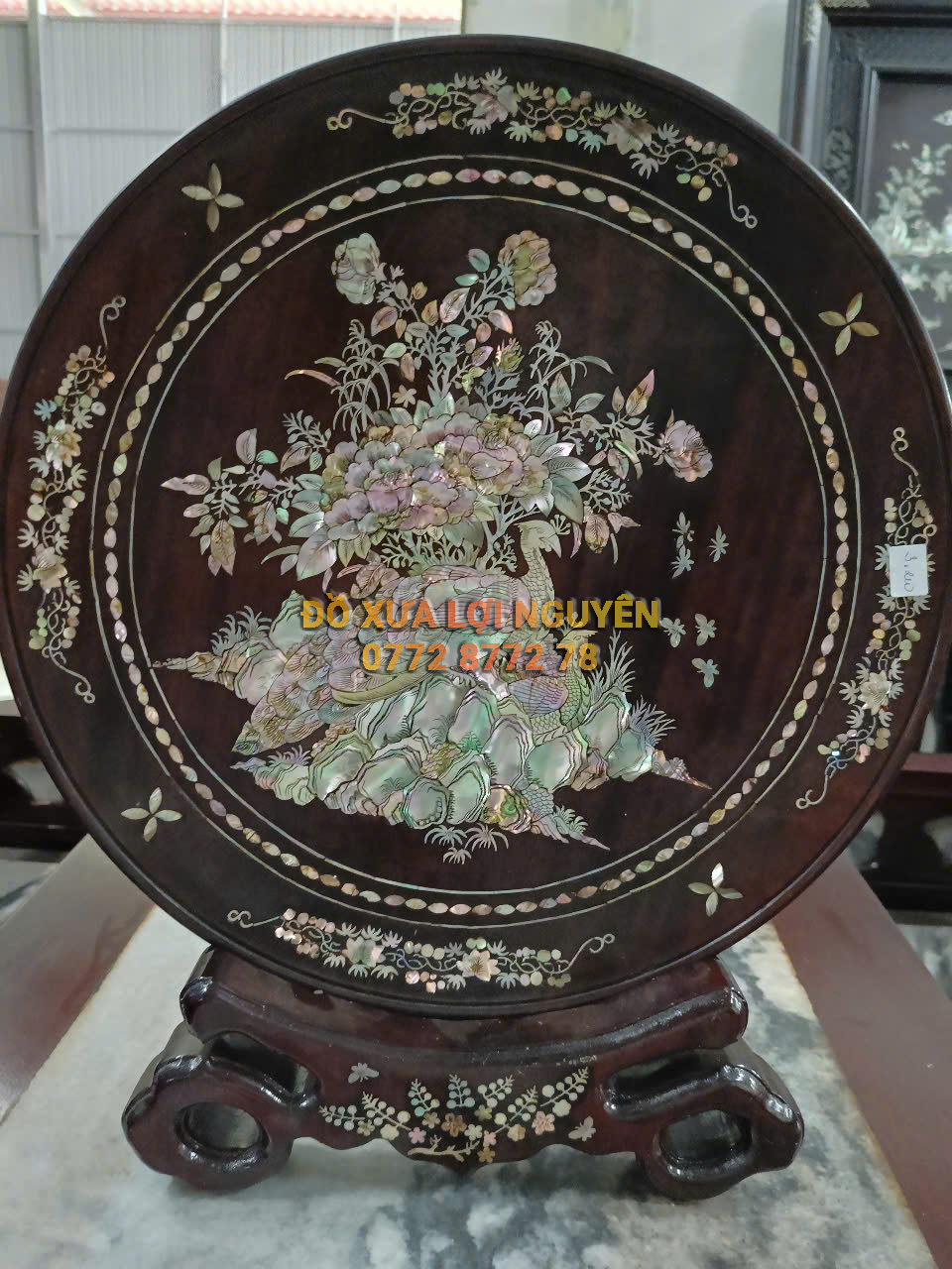 Dĩa tranh gỗ gõ mật