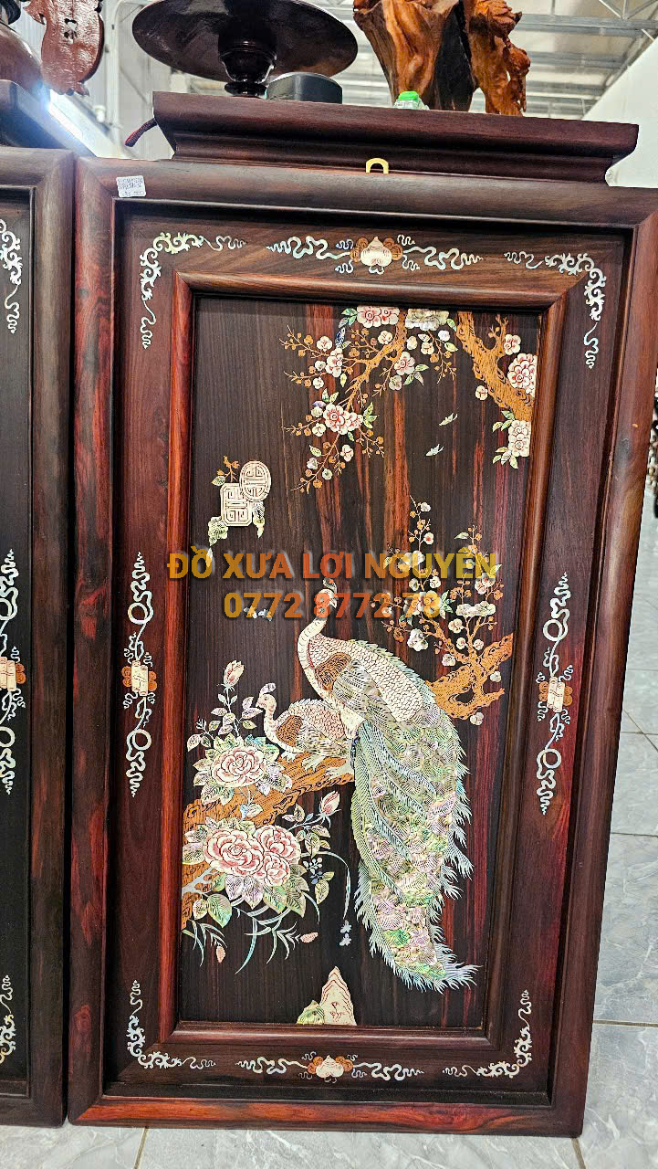 Tranh gỗ trắc ta. Tích phu thê viên mãn