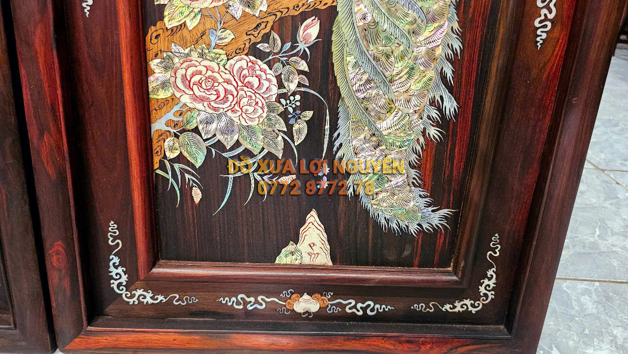 Tranh gỗ trắc ta. Tích phu thê viên mãn