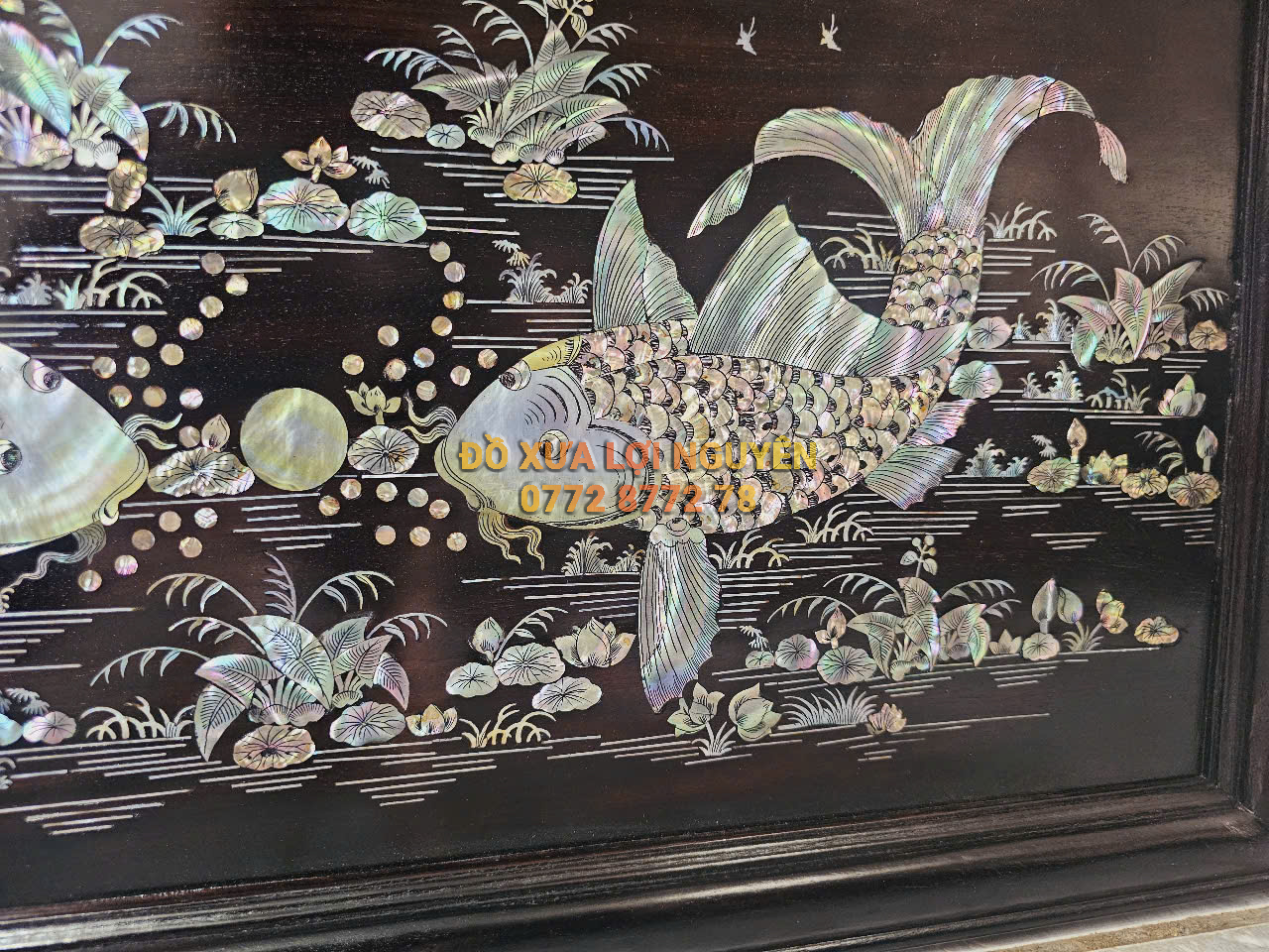 Tranh lý ngư vọng nguyệt, gỗ gõ mật