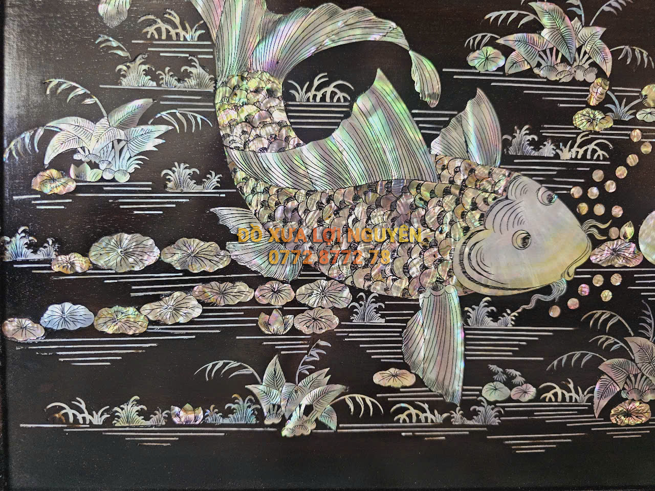 Tranh lý ngư vọng nguyệt, gỗ gõ mật