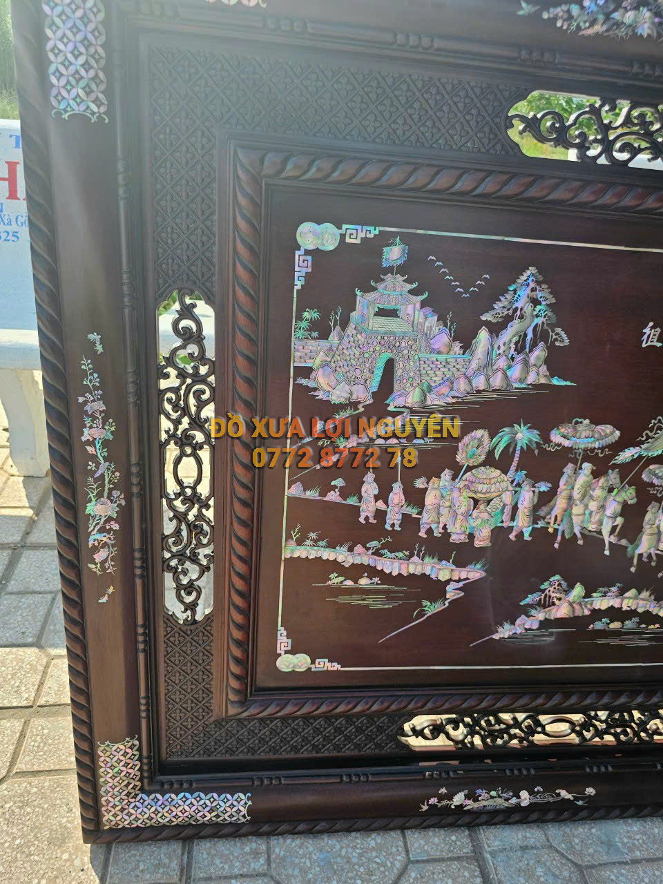 Tranh vinh quy bái tổ khảm ốc đỏ VIP. Gỗ gõ mật