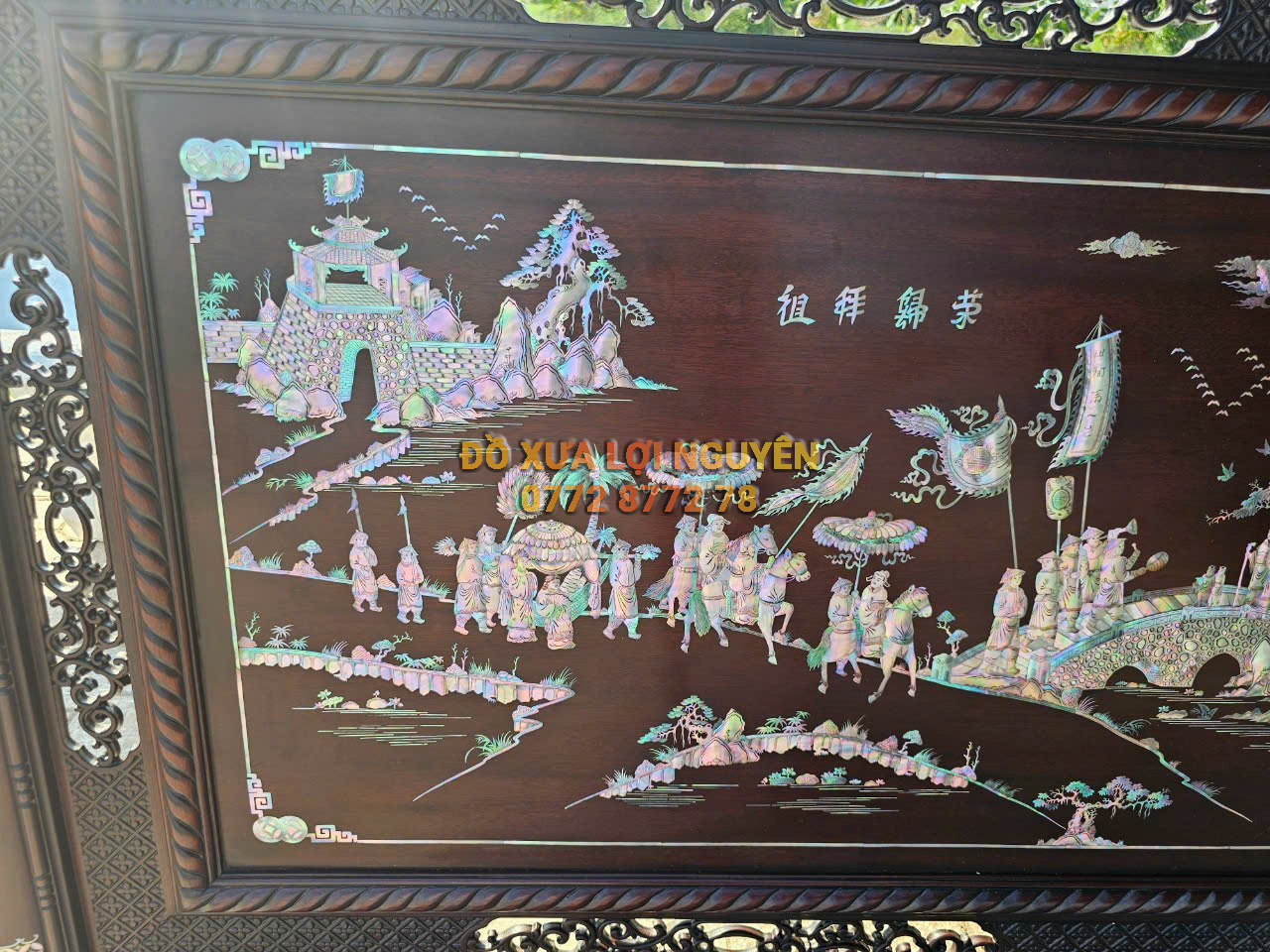 Tranh vinh quy bái tổ khảm ốc đỏ VIP. Gỗ gõ mật