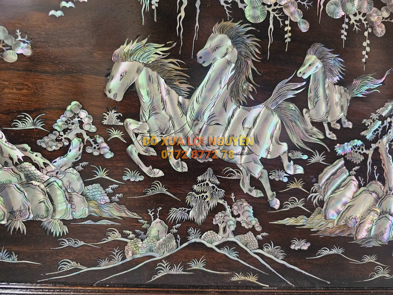 Tranh ngựa mã đáo thành công, gỗ gõ mật - 2