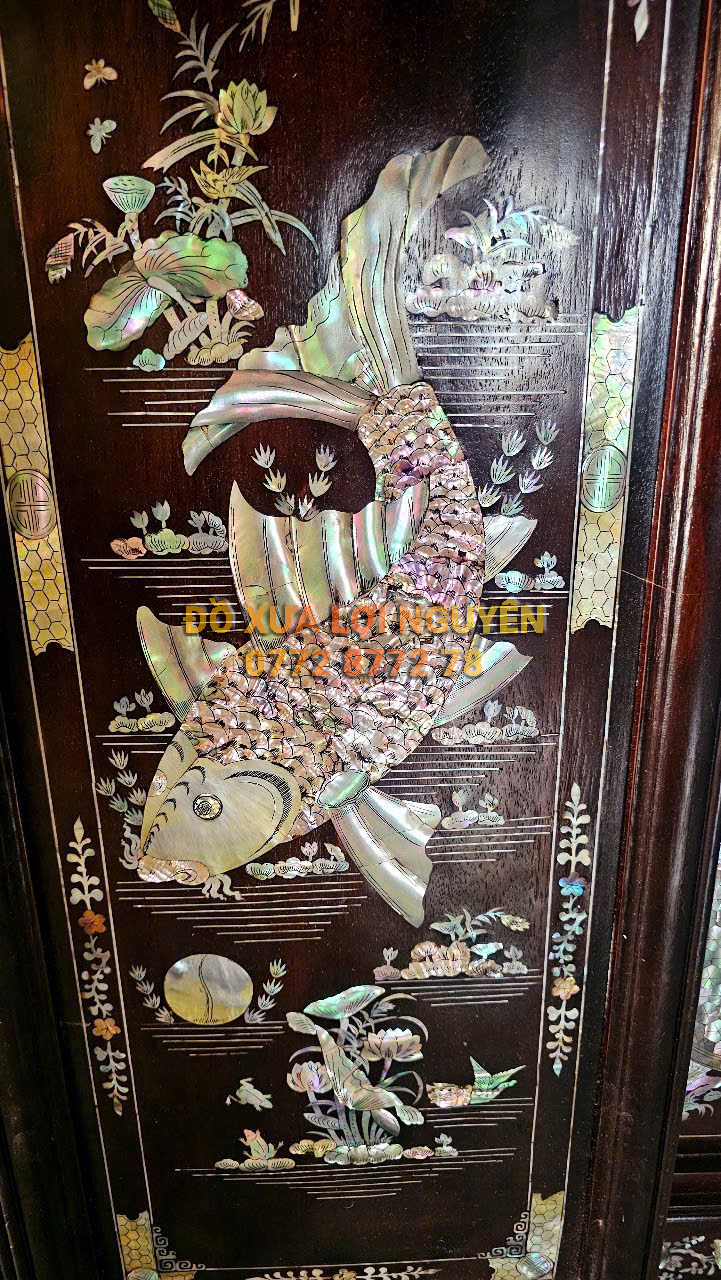 Tranh lý ngư vọng nguyệt, Gỗ gõ mật