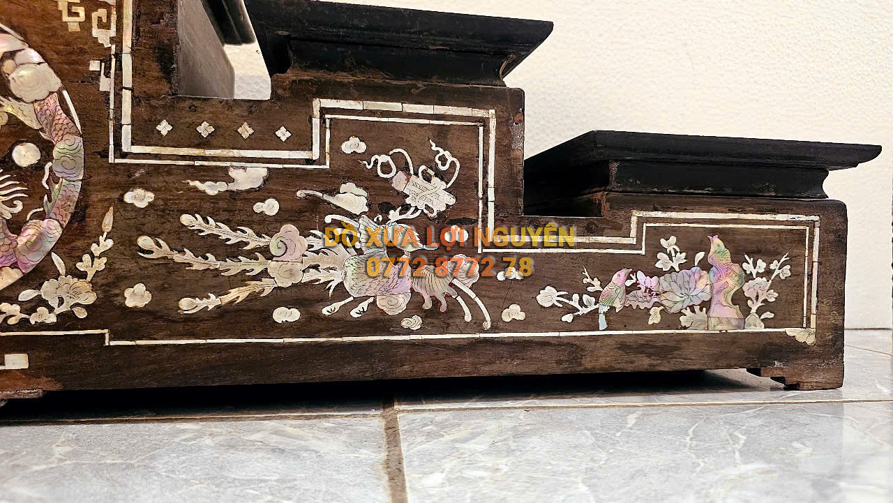 Kệ ngũ sơn, gỗ gõ mật xưa