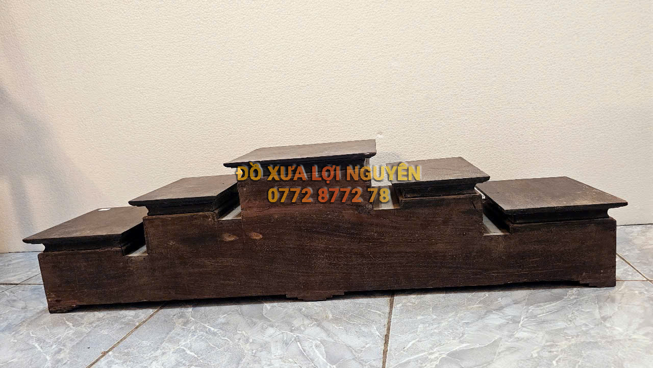 Kệ ngũ sơn, gỗ gõ mật xưa