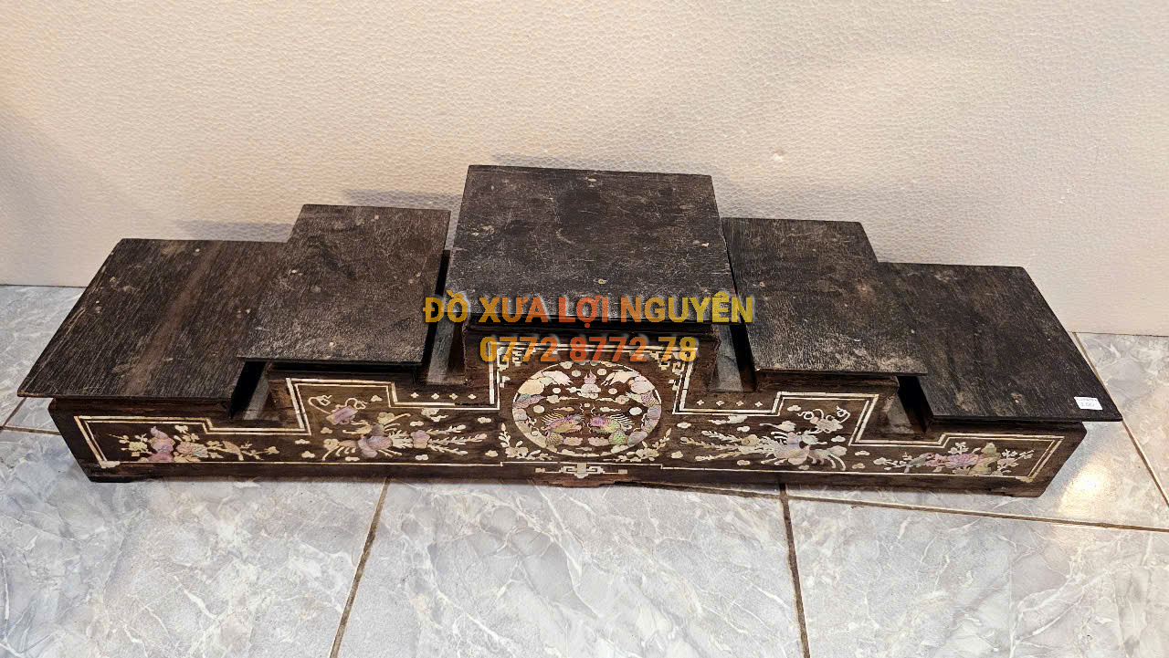 Kệ ngũ sơn, gỗ gõ mật xưa