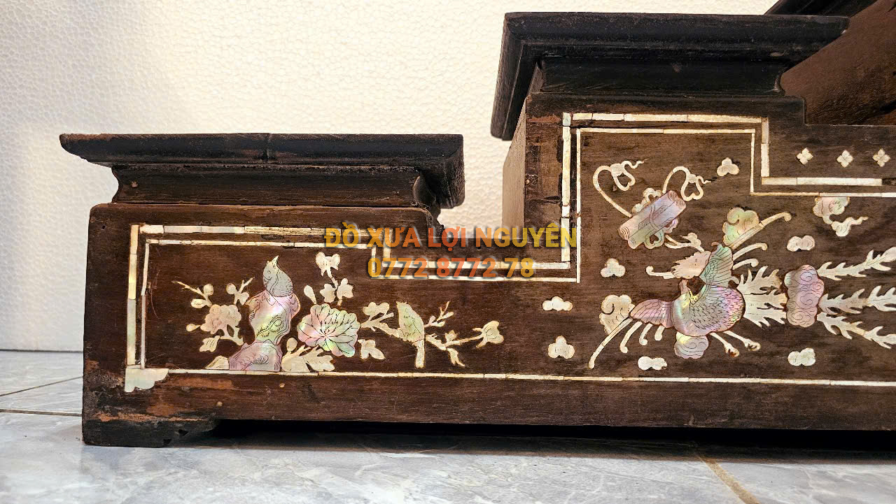 Kệ ngũ sơn, gỗ gõ mật xưa