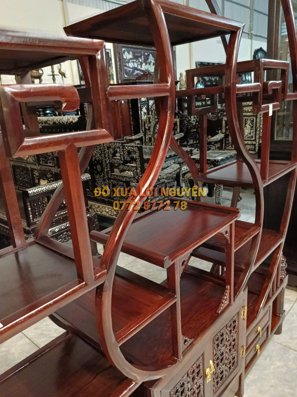 Kệ trưng bày, gỗ cẩm lai