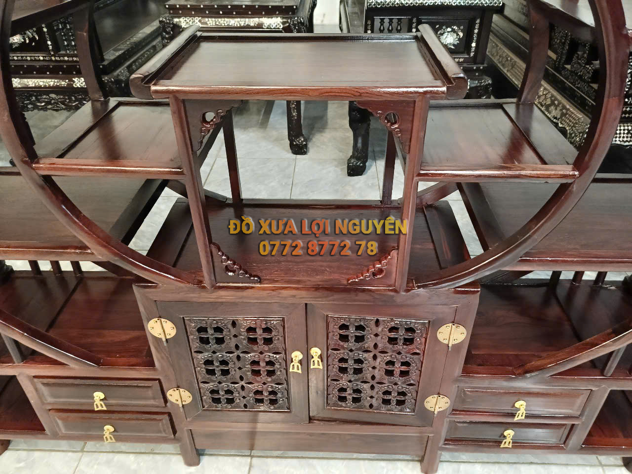 Kệ trưng bày, gỗ cẩm lai