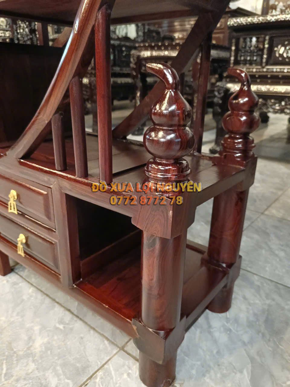 Kệ trưng bày, gỗ cẩm lai