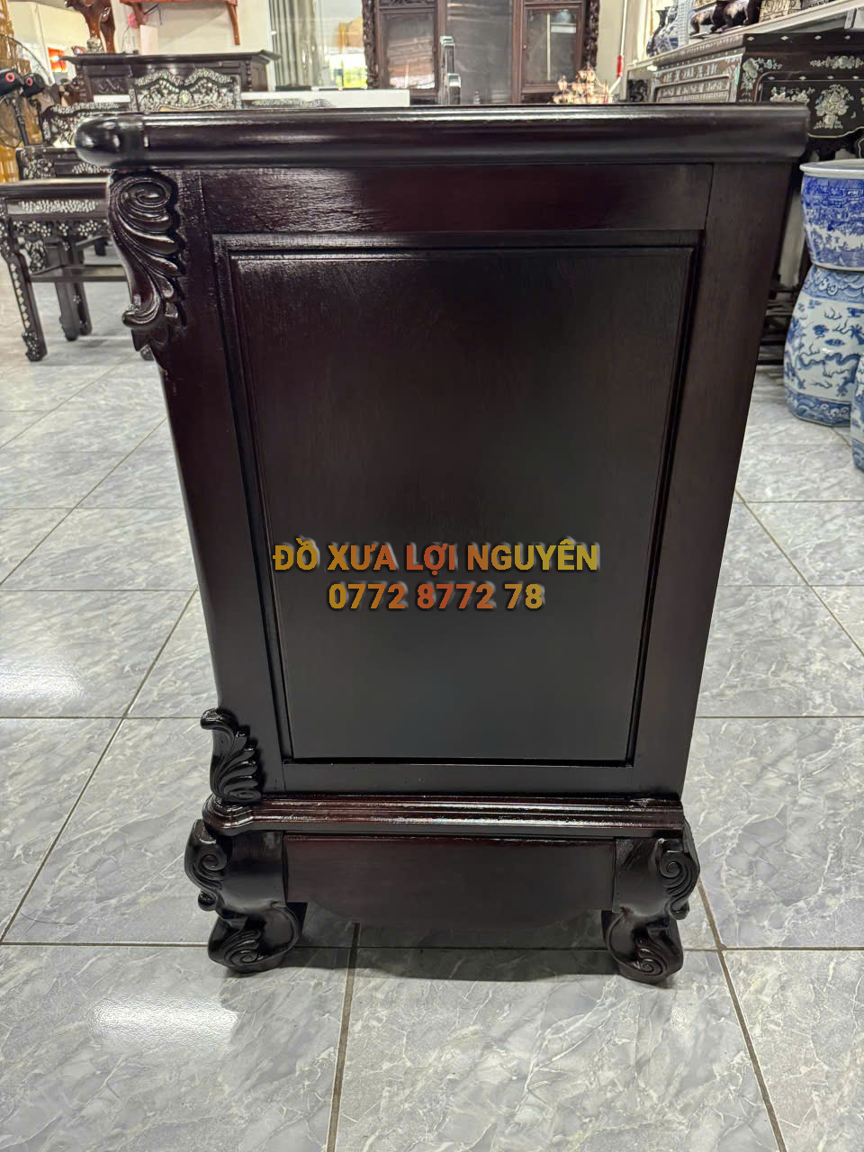 Kệ Tivi. Gỗ gõ mật