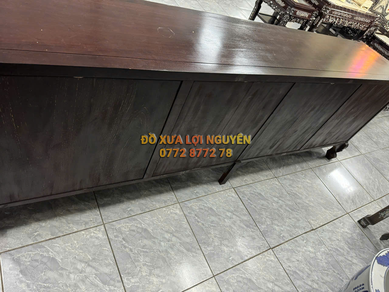 Kệ Tivi. Gỗ gõ mật