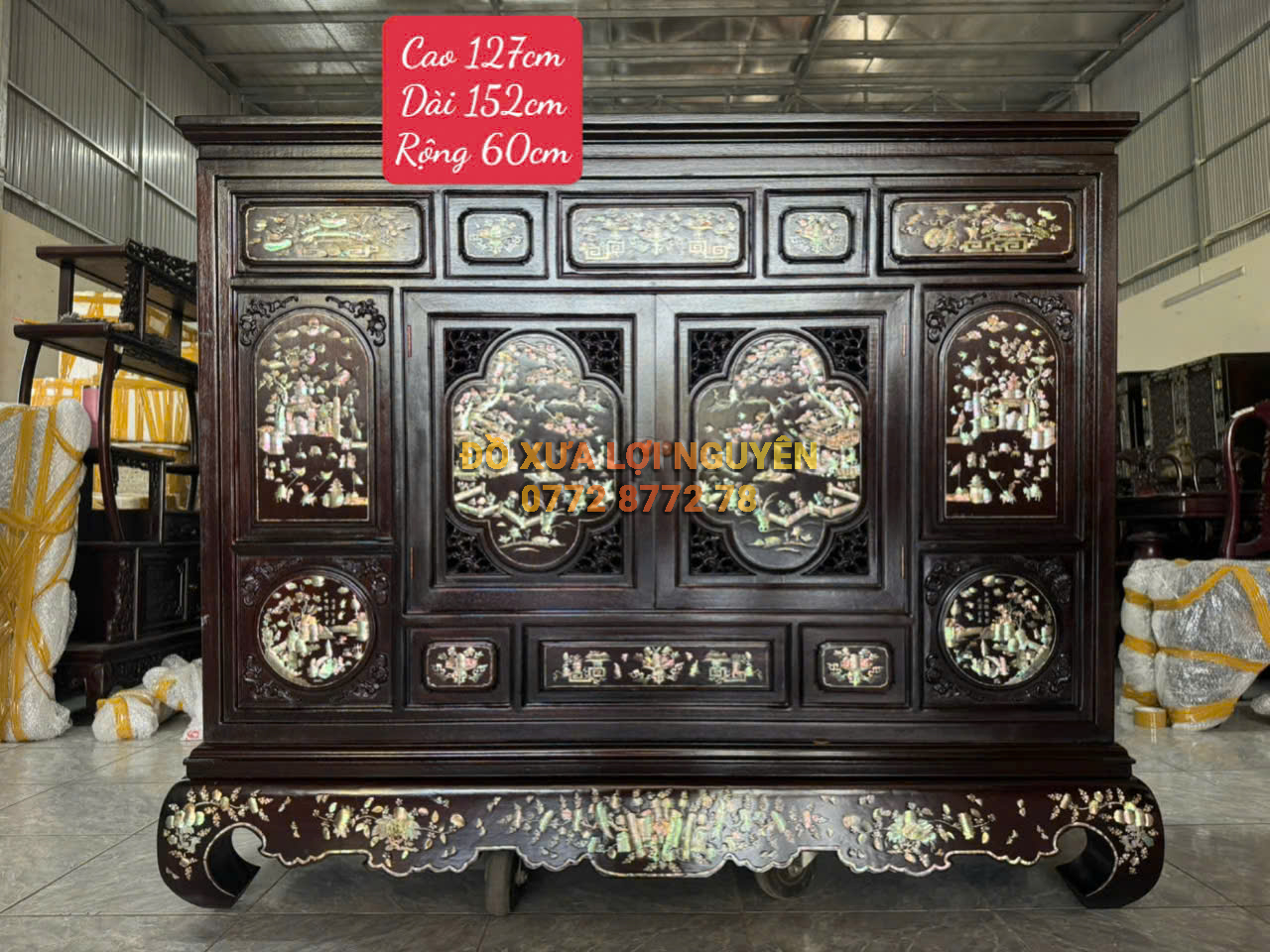 Tủ thờ gỗ gõ mật cẩn ốc Singapore