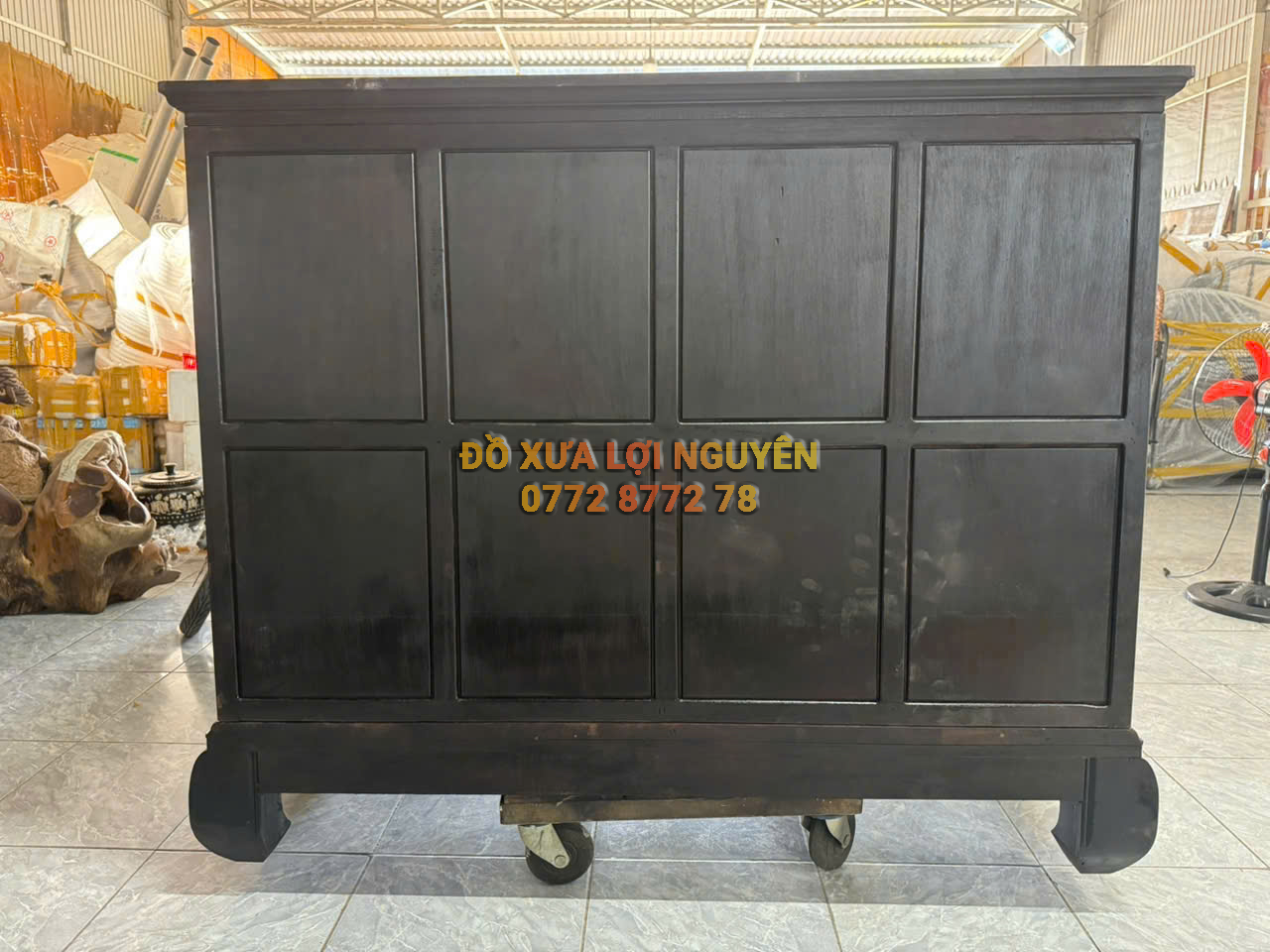 Tủ thờ gỗ gõ mật cẩn ốc Singapore