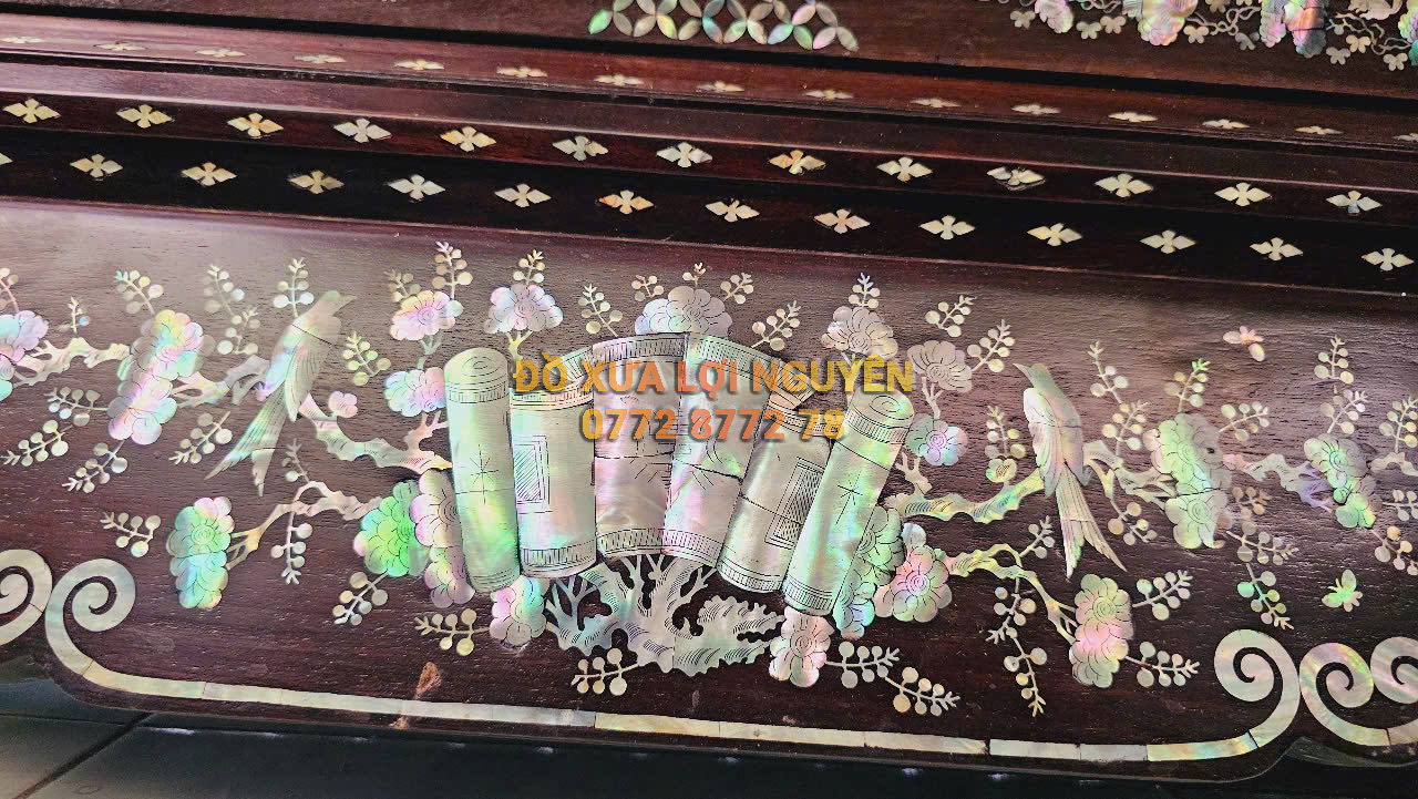 Tủ thờ gỗ gõ mật cẩn ốc Singapore