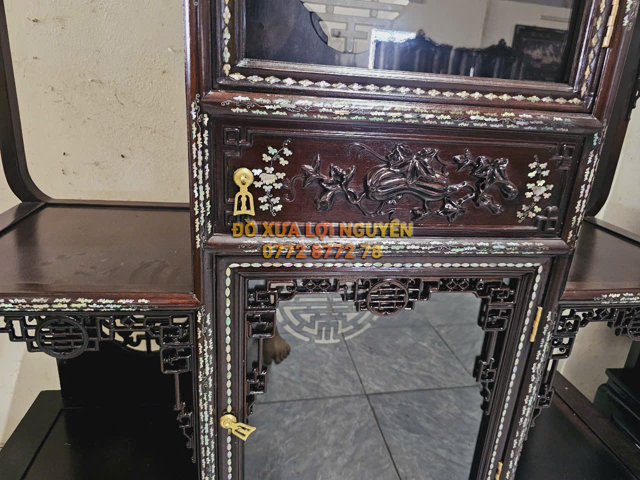 Tủ trưng bày, dơi cài thọ, gỗ gõ mật