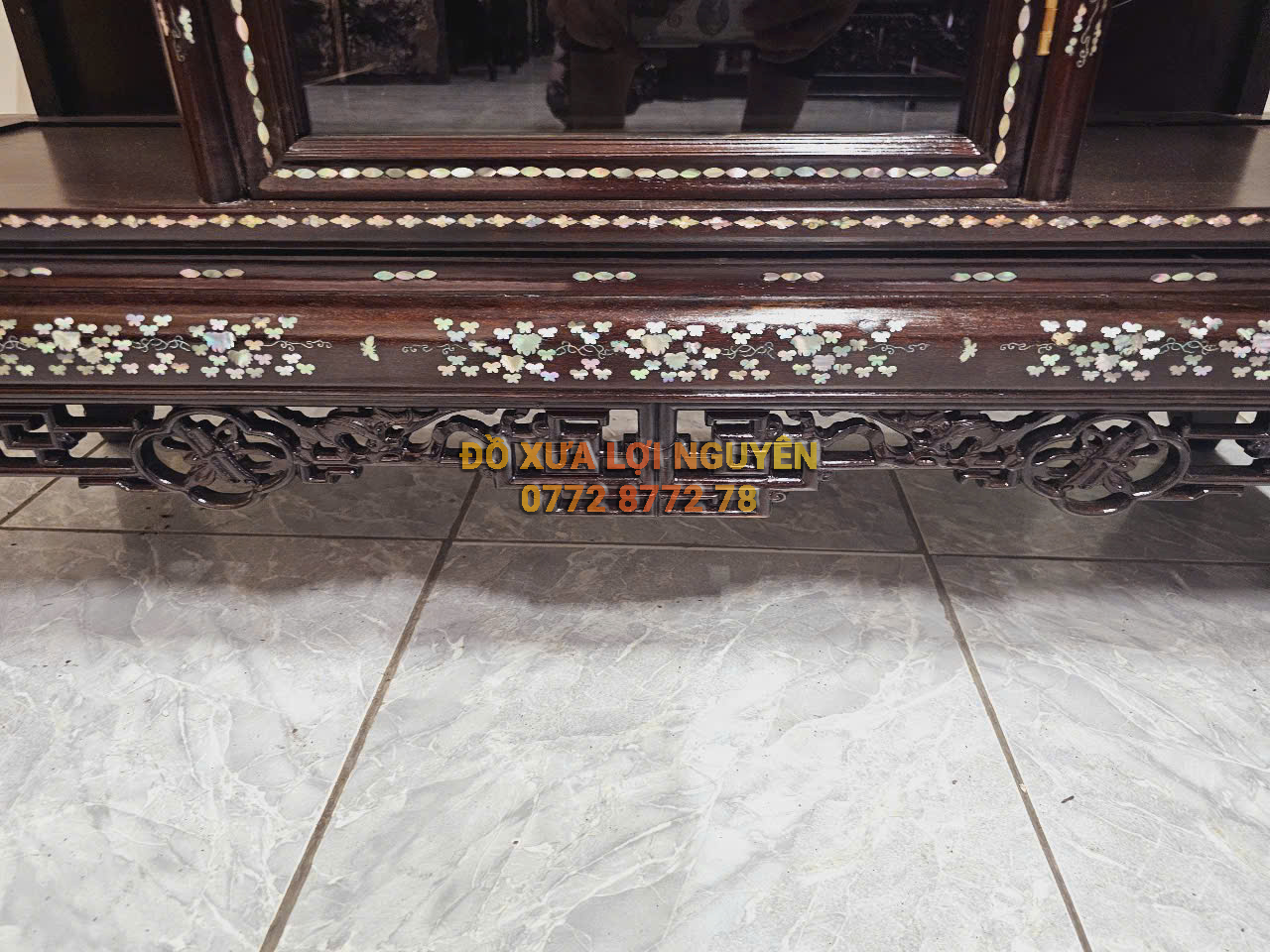 Tủ trưng bày, dơi cài thọ, gỗ gõ mật