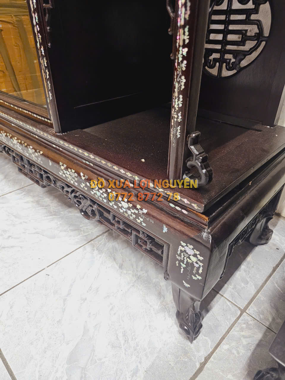 Tủ trưng bày, dơi cài thọ, gỗ gõ mật