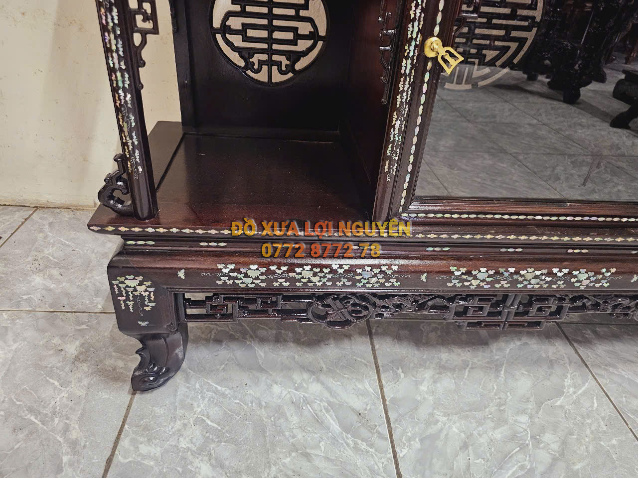 Tủ trưng bày, dơi cài thọ, gỗ gõ mật