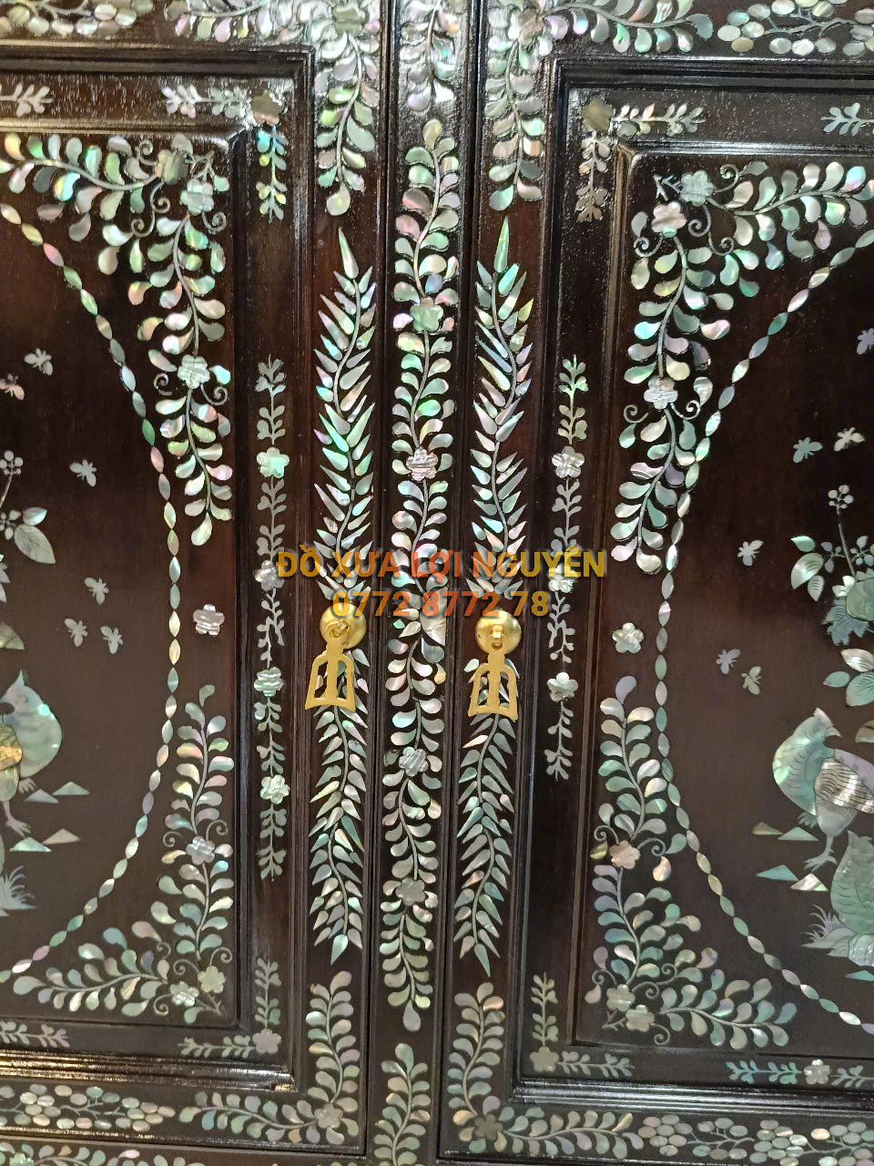 Tủ trưng bày, gỗ gõ mật, cẩn ốc vip