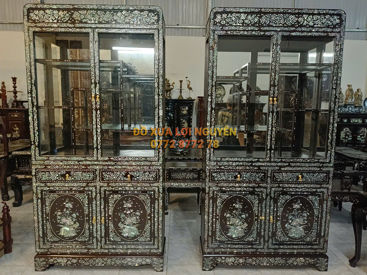 Tủ trưng bày, gỗ gõ mật, cẩn ốc vip