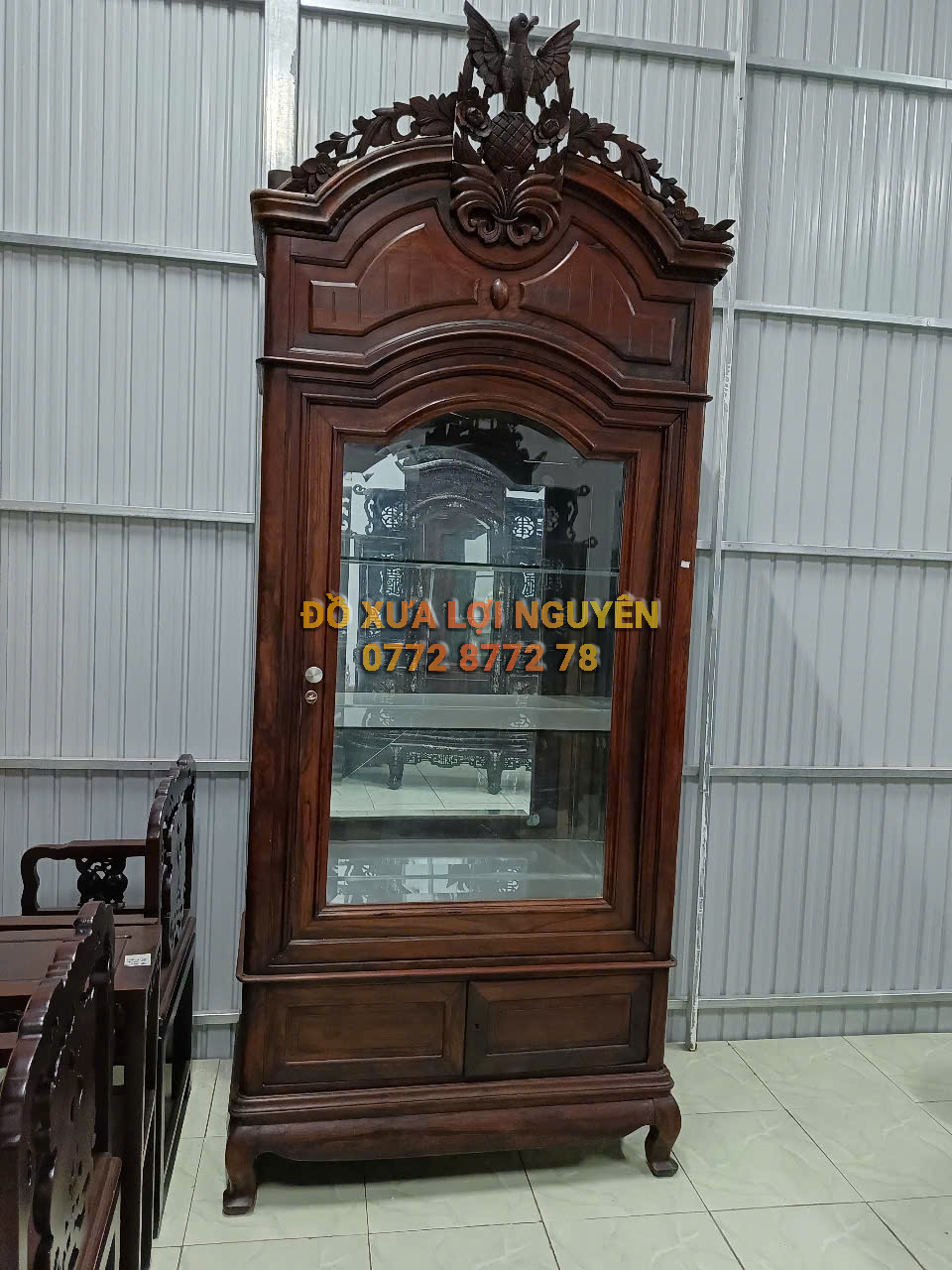 Tủ trưng bày gỗ cẩm lai xưa